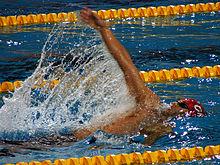 เทคนิคการว่ายน้ำโดยการคลานบนหน้าอก (รูปแบบอิสระ)