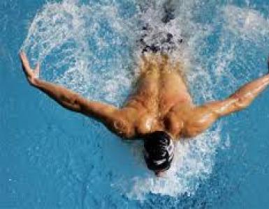 Wellness swimming for the spine - a selection of exercises in the pool
