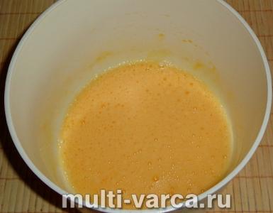 Poppy sponge cake with orange zest in a slow cooker Method of preparing poppy seed sponge cake in a slow cooker