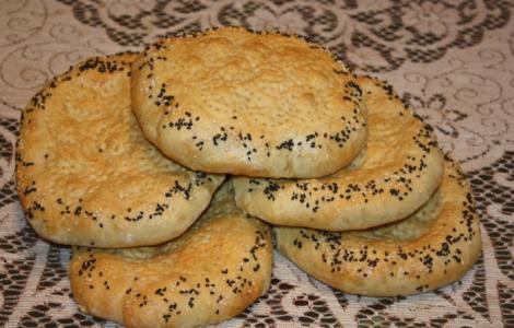Uzbeku plātsmaize: mājās gatavota recepte