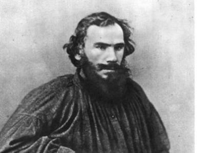 Kort biografi av Lev Nikolayevich Tolstoy