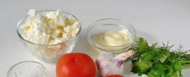 Why you can’t eat tomatoes and cottage cheese Snack tomatoes with cottage cheese and garlic