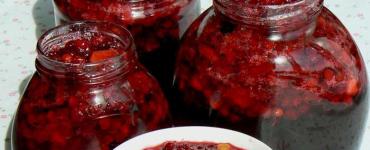 สูตรอาหารทีละขั้นตอนง่าย ๆ สำหรับทำแยม lingonberry สำหรับฤดูหนาว